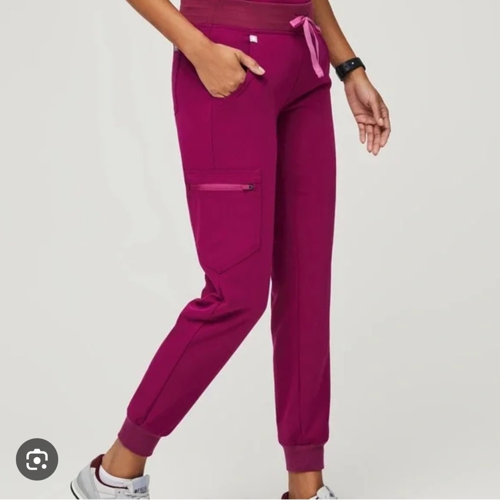 Zamora joggers figs scrubs - dark magenta